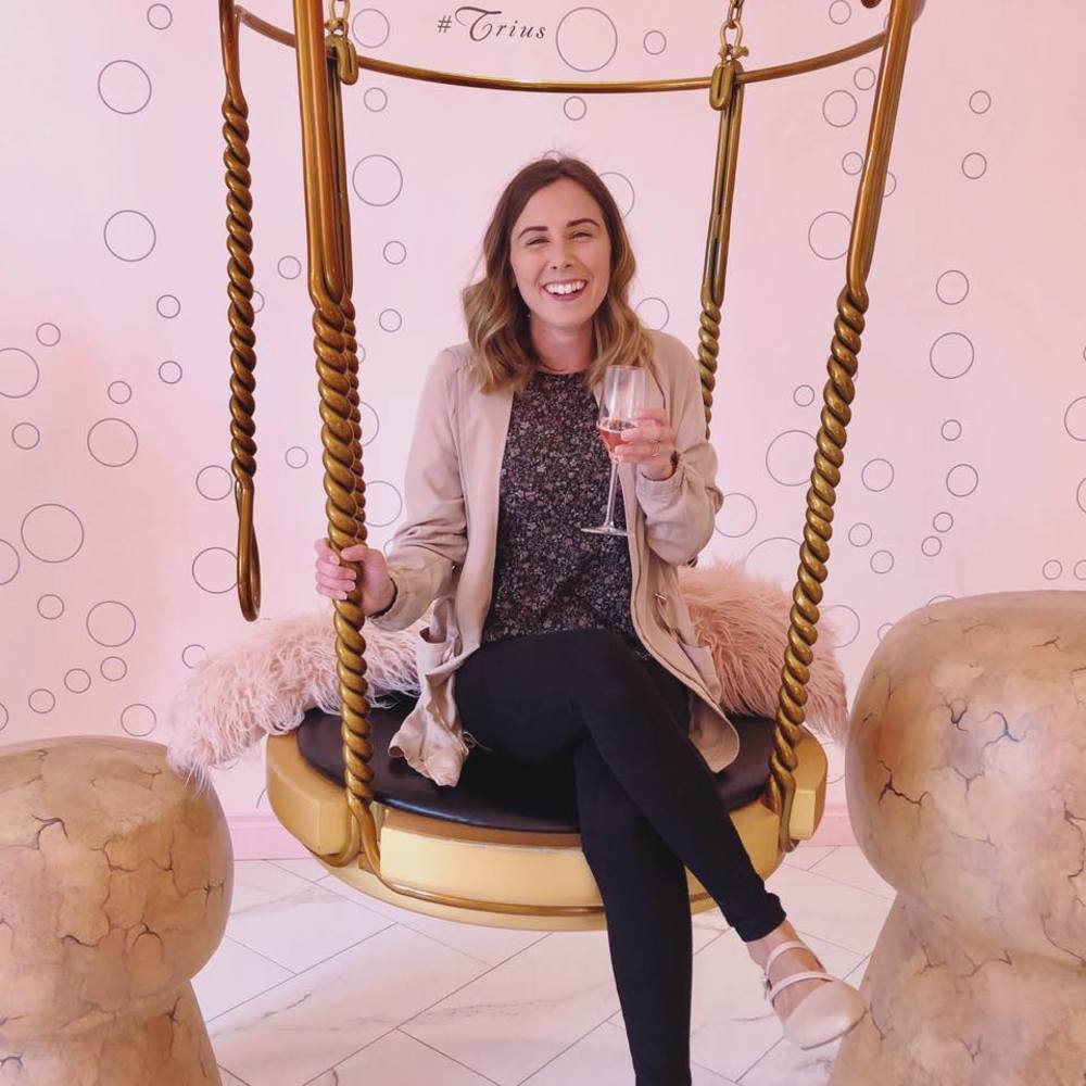Meet your Posher, Samantha